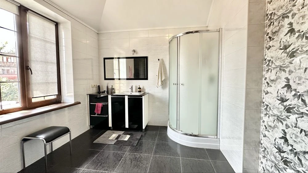 2-storey house for sale, city center, BSh district