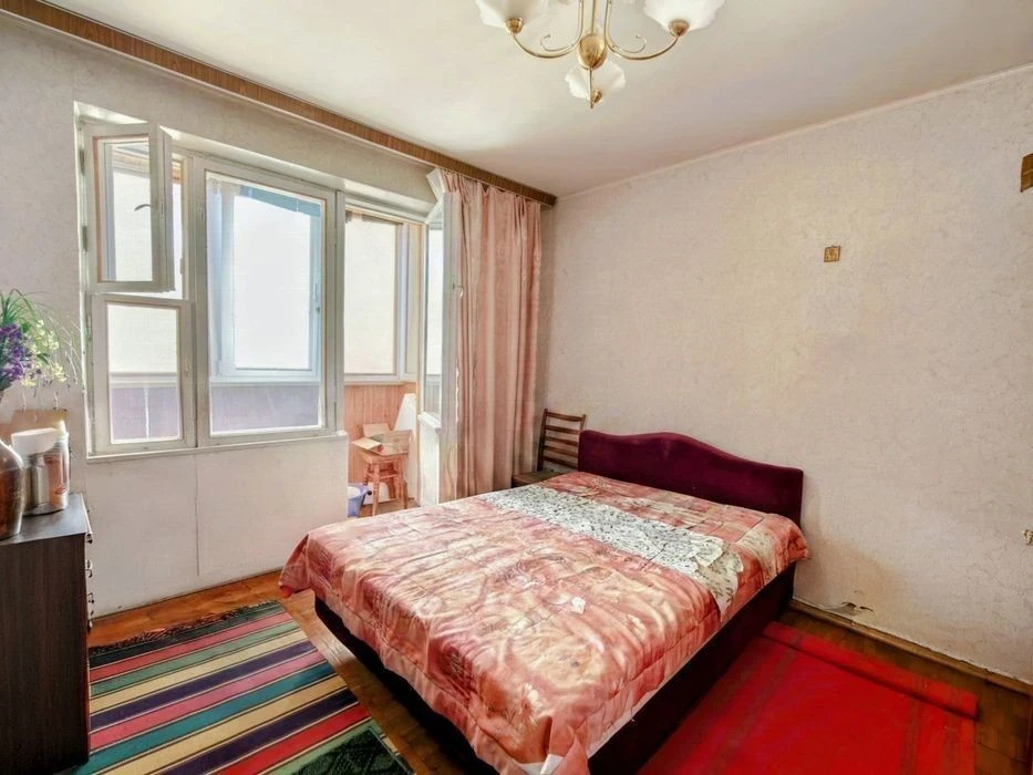2-room apartment for sale, Holoseevskaya Street, 8, Metro Dem