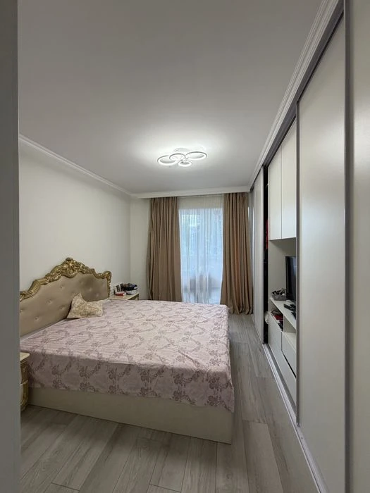 Продам 3-комн квартиру на Таирова, Академика Глушко (Ярослая)