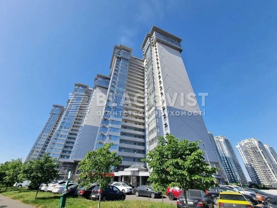 Sale of 3-room apartment 111 sq. m on Dniprovska embankment 14 • ID 345