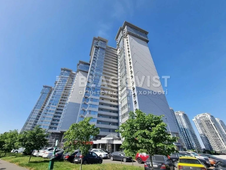 Sale of 3-room apartment 111 sq. m on Dniprovska embankment 14 • ID 345