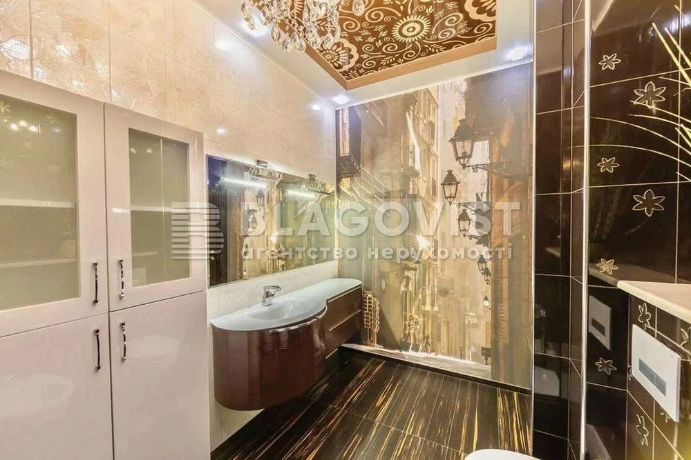 Sale of 3-room apartment 111 sq. m on Dniprovska embankment 14 • ID 345