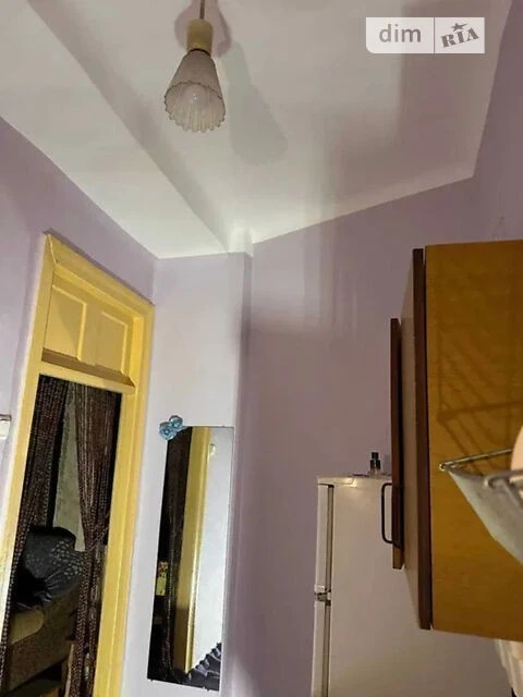 Room for sale 26.1 sq. m. on Serhiy Berehovoy St. 10/22 •