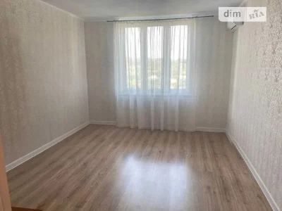 For sale 2-room apartment 75 sq. m. on Yasynuvatskyi 10 • ID 3