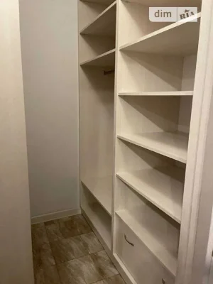 For sale 2-room apartment 75 sq. m. on Yasynuvatskyi 10 • ID 3