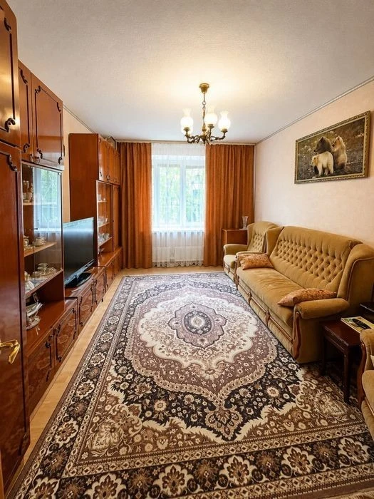 Podolskyi district, Vinohradyr 10 Halytska St.