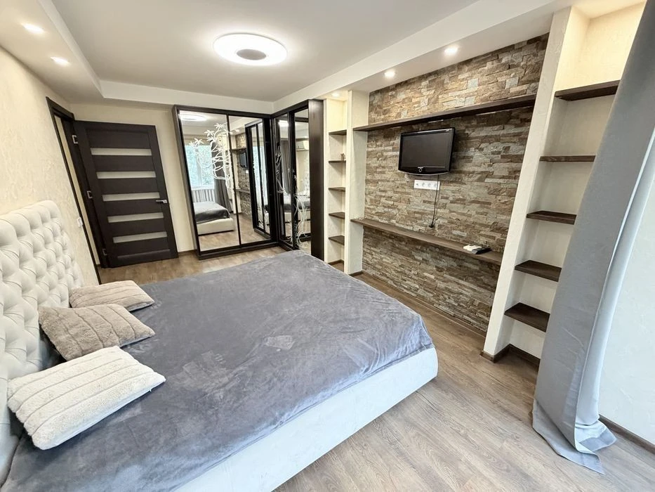 WITHOUT%! 2k apartment for sale in a prestigious area on Sholude Street