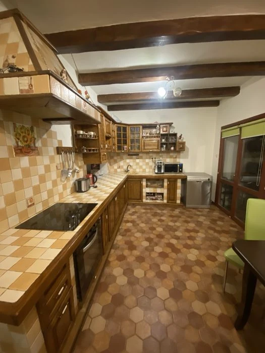Продаж Будинку , Червениця