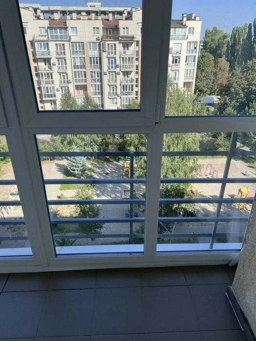 Profitable! 1-room apartment for sale in the residential complex Crystal Springs