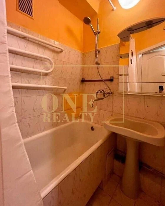 Продажа 3к кв 56.9 кв. м Печерск, Престижный р-н, Евроокна,