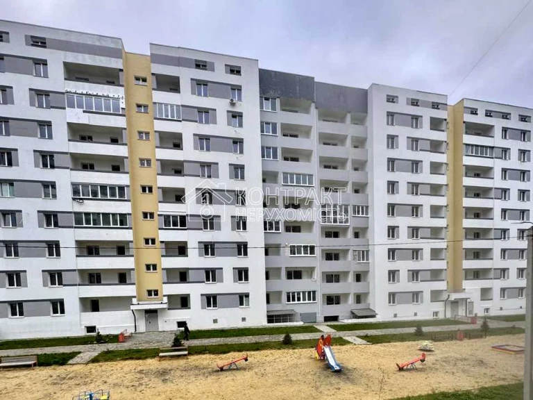 Apartment. Kharkiv, Poltava Shlyakh St., (Building 22)