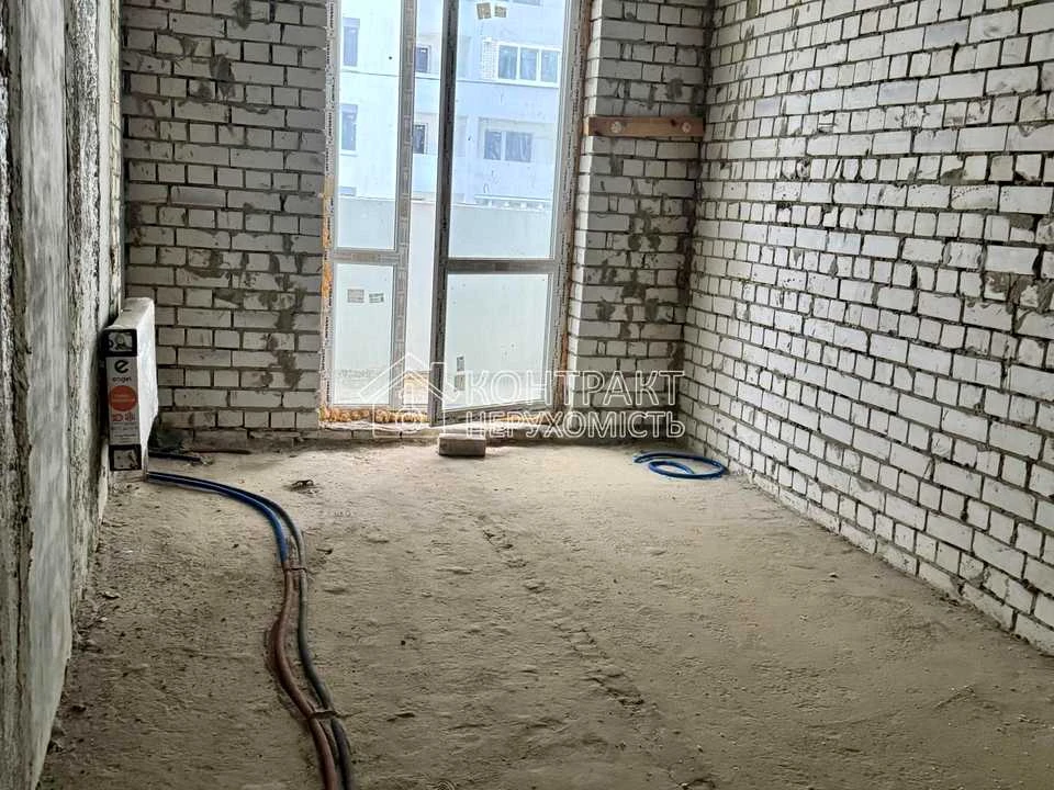 Apartment. Kharkiv, Poltava Shlyakh St., (Building 22)