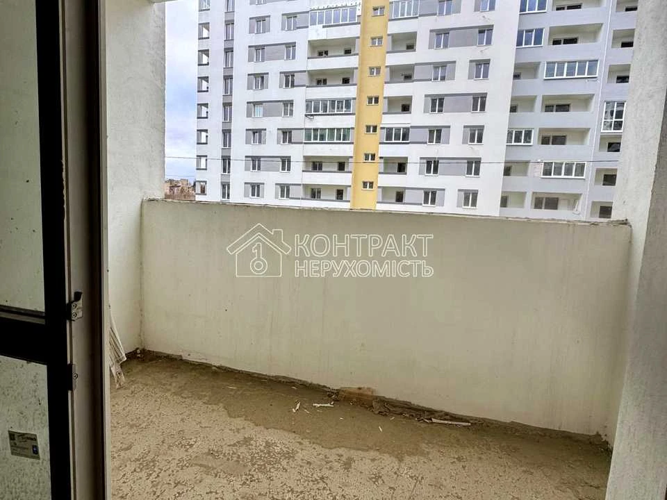 Apartment. Kharkiv, Poltava Shlyakh St., (Building 22)