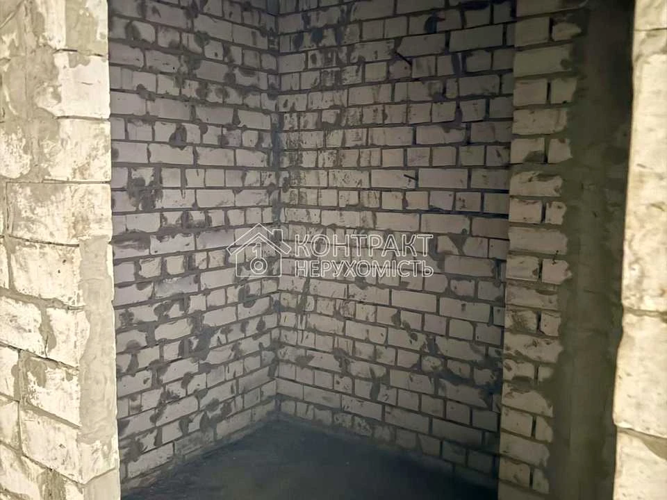 Apartment. Kharkiv, Poltava Shlyakh St., (Building 22)