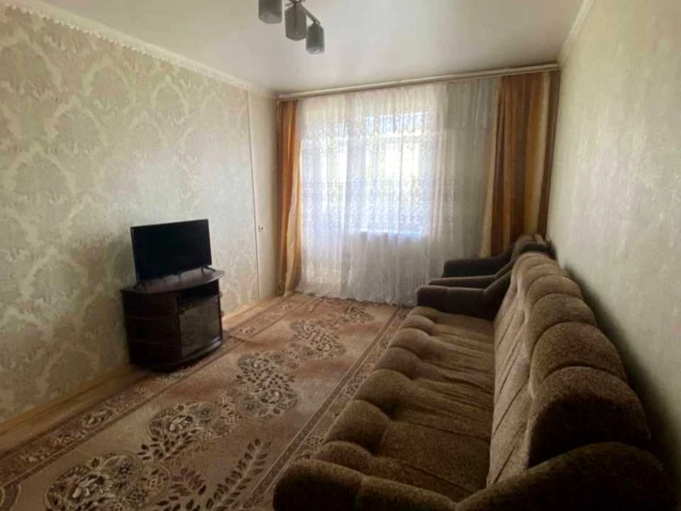 Apartment. Kharkiv, Akhsarova St.