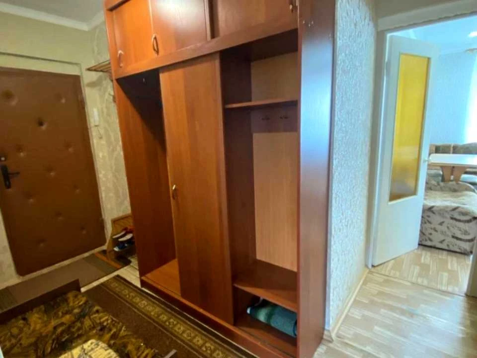 Apartment. Kharkiv, Akhsarova St.