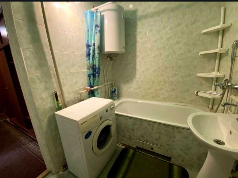Apartment. Kharkiv, Akhsarova St.