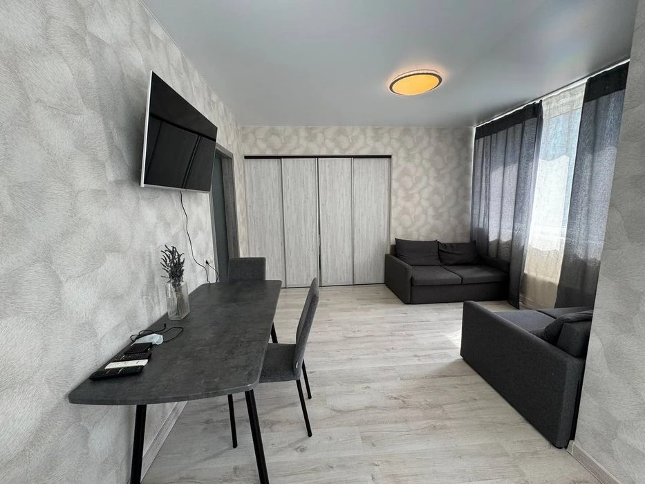 Вул. Тираспольська 52А, ЖК Місто Квітів. 1-к. 40.5 м2 з ремо