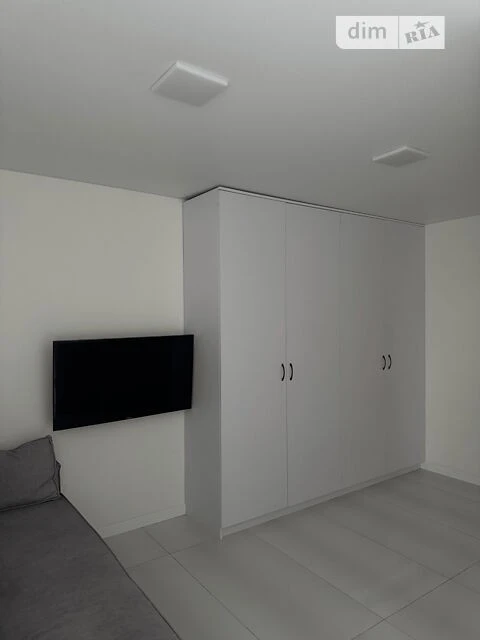 Sale of 1-room apartment 38 sq. m. on Olega Mudrak Str. 1B • ID 34