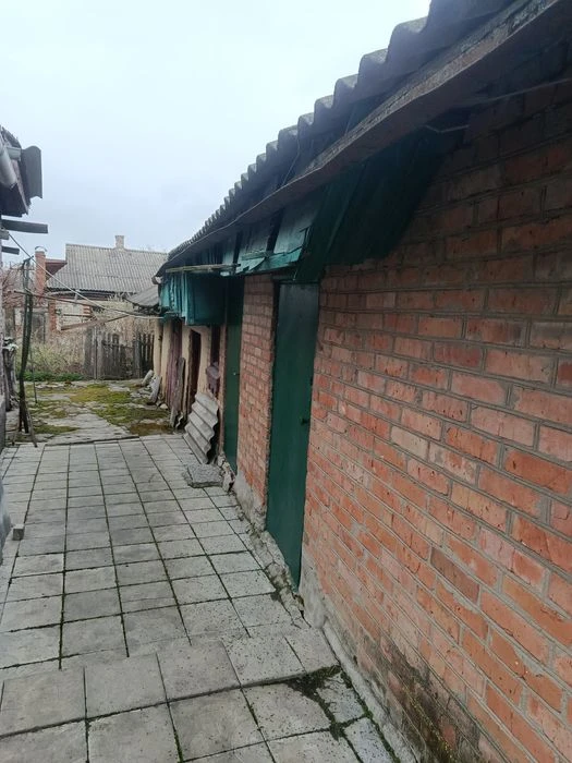 Отдельное здание+ 8 соток,ближние Бучмы, срочно