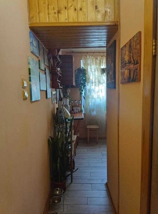 Продажа: Двухкомнатная квартира ул.