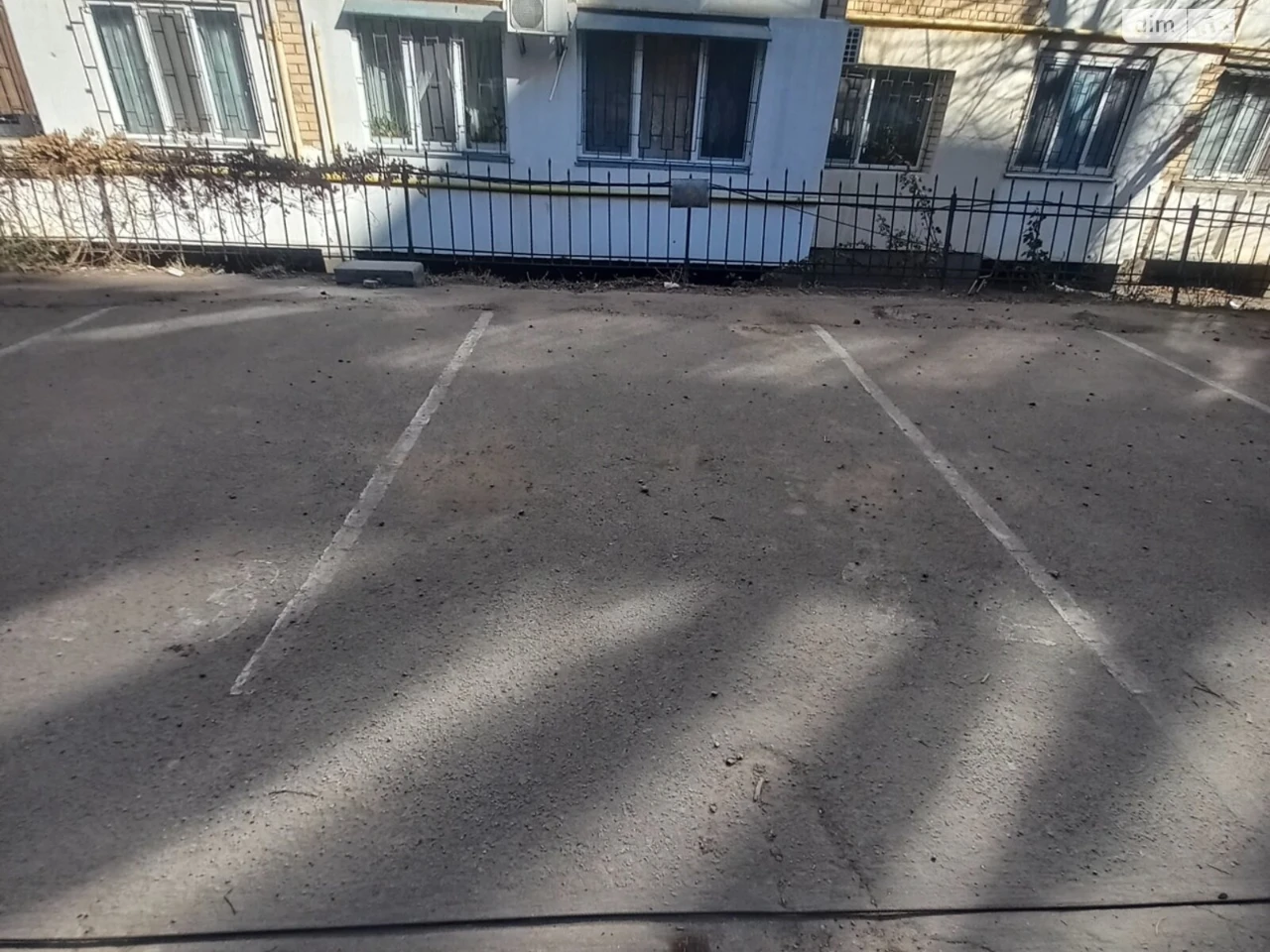 Продажа Место на стоянке Киевский