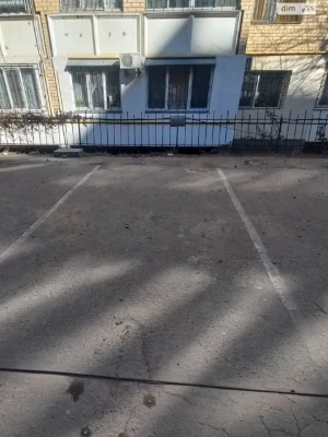 Продажа Место на стоянке Киевский