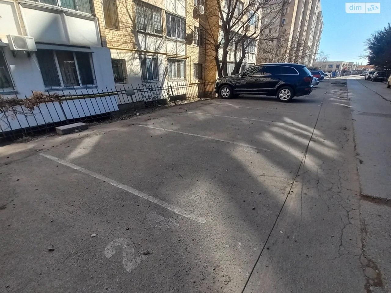 Продажа Место на стоянке Киевский