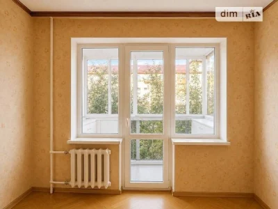 Sale of 3-room apartment 57.61 sq. m. on Akademika Strazheska 1 street