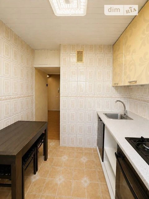 Sale of 3-room apartment 57.61 sq. m. on Akademika Strazheska 1 street