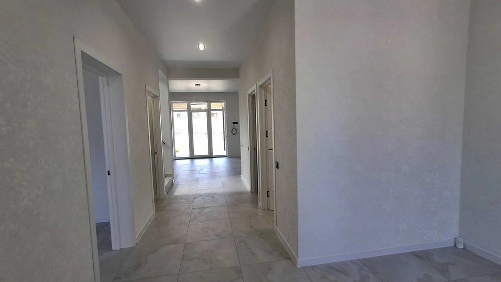New house 135 m2 Chervonyi khutor/Instalment center