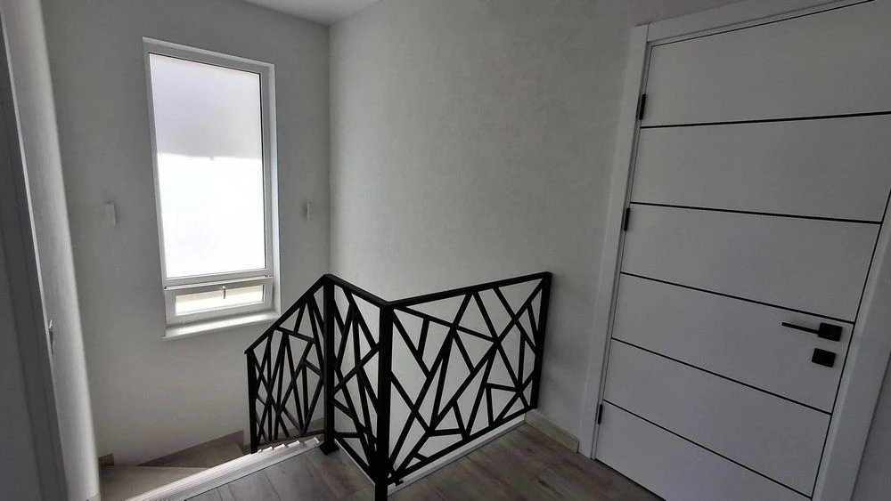 New house 135 m2 Chervonyi khutor/Instalment center