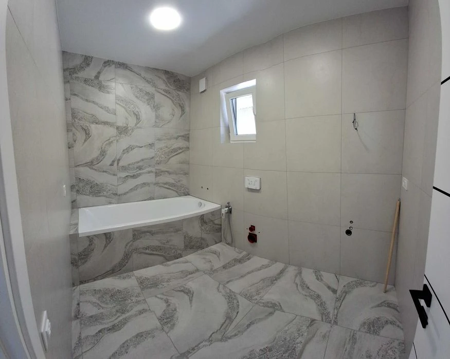New house 135 m2 Chervonyi khutor/Instalment center