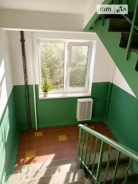 Sale of 3-room apartment 57.61 sq. m. on Akademika Strazheska 1 street