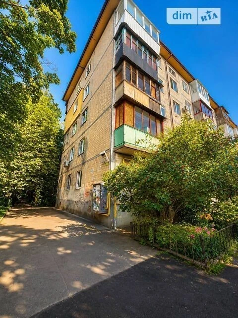 Sale of 3-room apartment 57.61 sq. m. on Akademika Strazheska 1 street