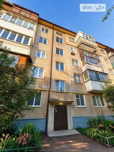 Sale of 3-room apartment 57.61 sq. m. on Akademika Strazheska 1 street