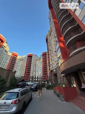 Продаж 1к квартири 42.5 кв. м на вул. Юлії Здановської 50/2
