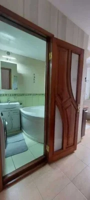 For sale: 2-room apartment, 45 m, 1/9 floor, Gvardeytse street