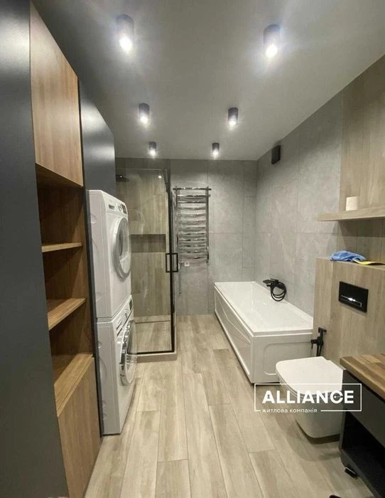 Продається. Пентхаус з дизайнерським ремонтом 108м2