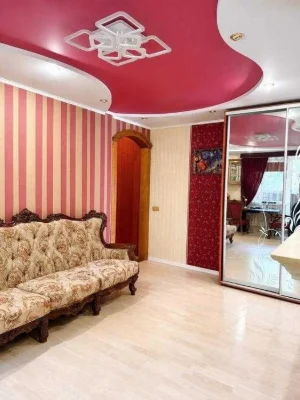 For sale: 3-room apartment in the industrial district of Kharkiv.