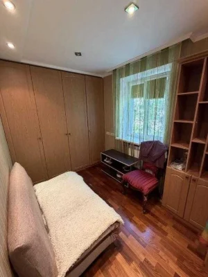 For sale: 3-room apartment in the industrial district of Kharkiv.
