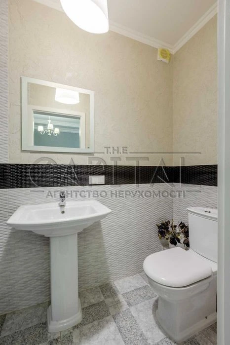 Sale / apartment / Pechersk / Center / 2 rooms / 130m2 / 21st floor
