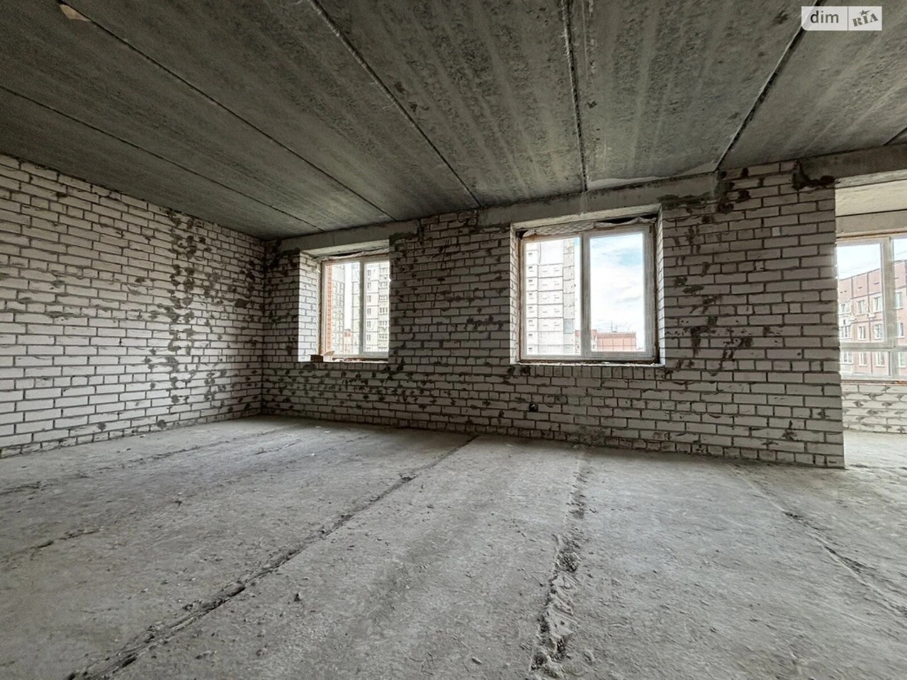 For sale Apartment Livoberezhny