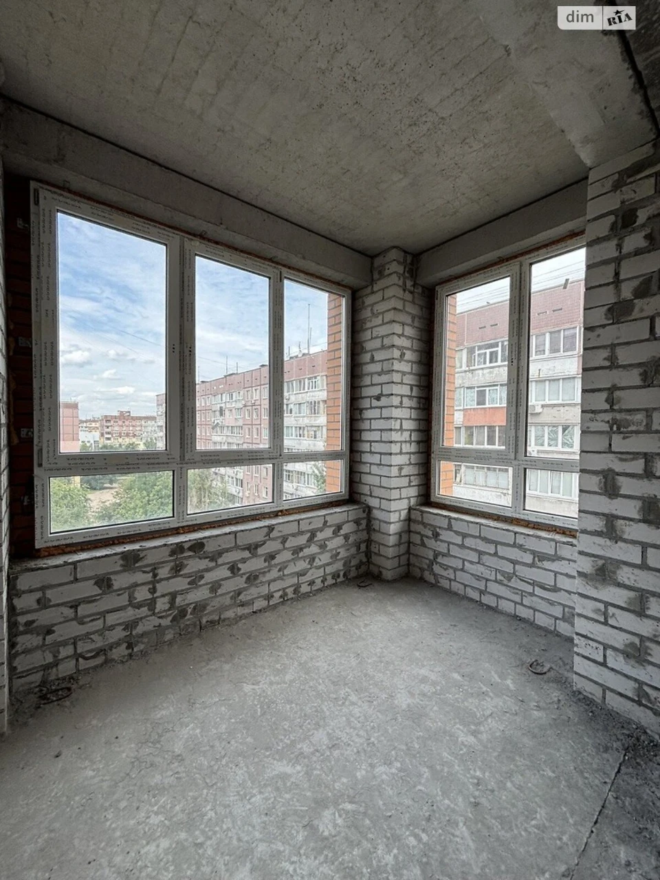 For sale Apartment Livoberezhny