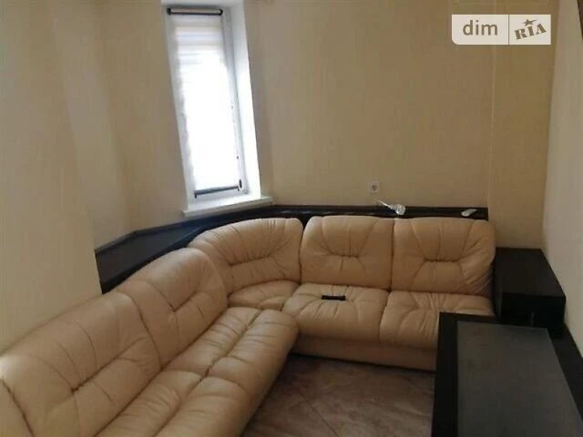 Sale of 2-room apartment 75.5 sq. m. on Kostyantynivska Street 56 • I