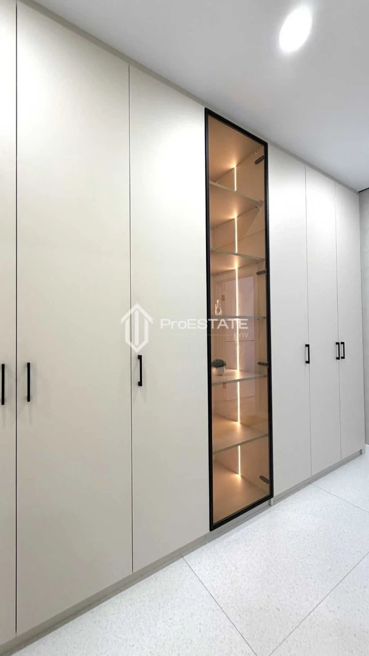 Sale of 1-room apartment 44 m², Oleksandra Olesia st.