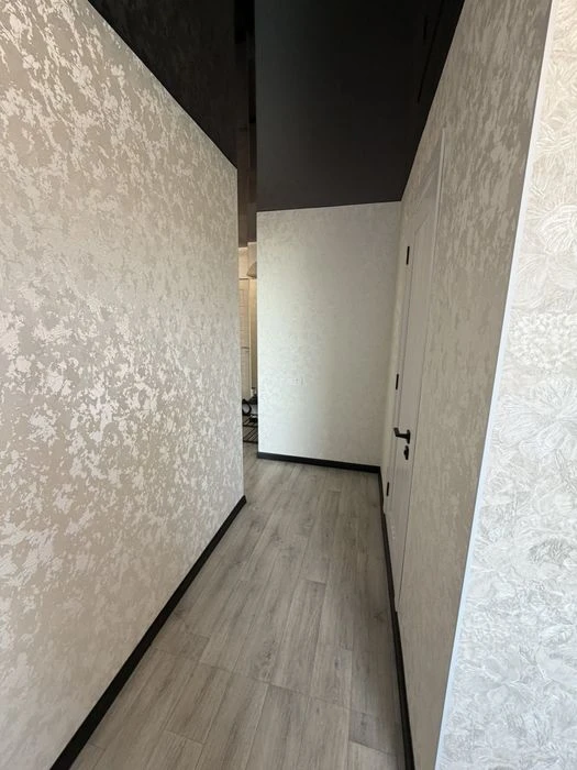 Selling 2 apartments on N Houses 5/9