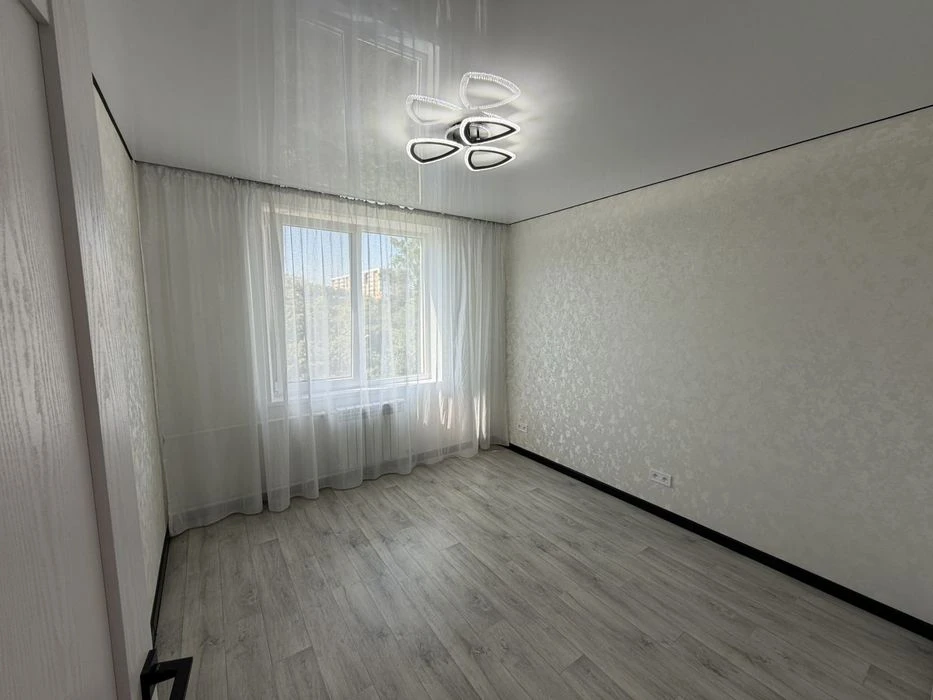 Selling 2 apartments on N Houses 5/9