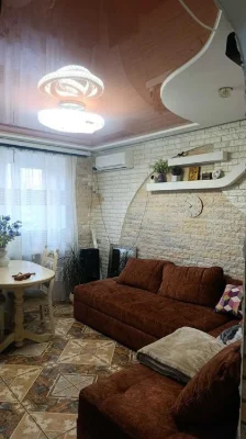 (3) Продам 2-комнатную квартиру на Киевской 0756