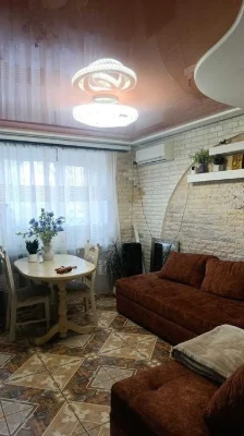 (3) Продам 2-комнатную квартиру на Киевской 0756
